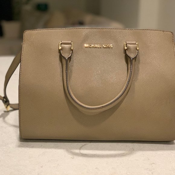 Michael KORS Selma Taupe Bag - Picture 3 of 4